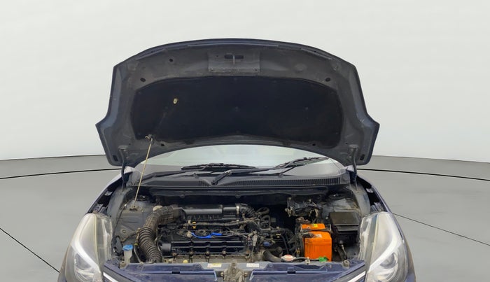 2016 Maruti Baleno ALPHA PETROL 1.2, Petrol, Manual, 70,166 km, Open Bonet