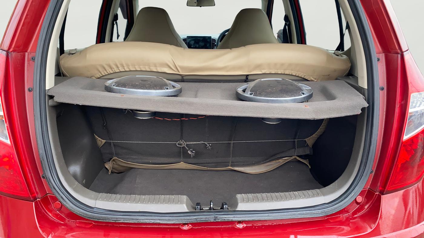 2012 Hyundai i10 MAGNA 1.2, Petrol, Manual, 29,438 km, Boot Open Zoomed View