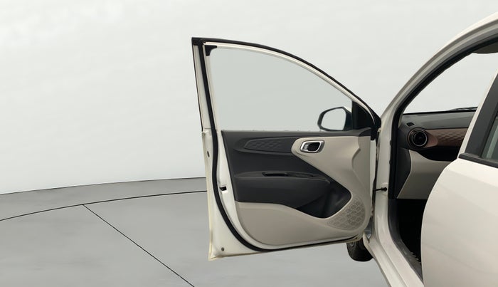 2020 Hyundai AURA SX PLUS 1.2 AMT CRDI, Diesel, Automatic, 45,704 km, LHS Front Door