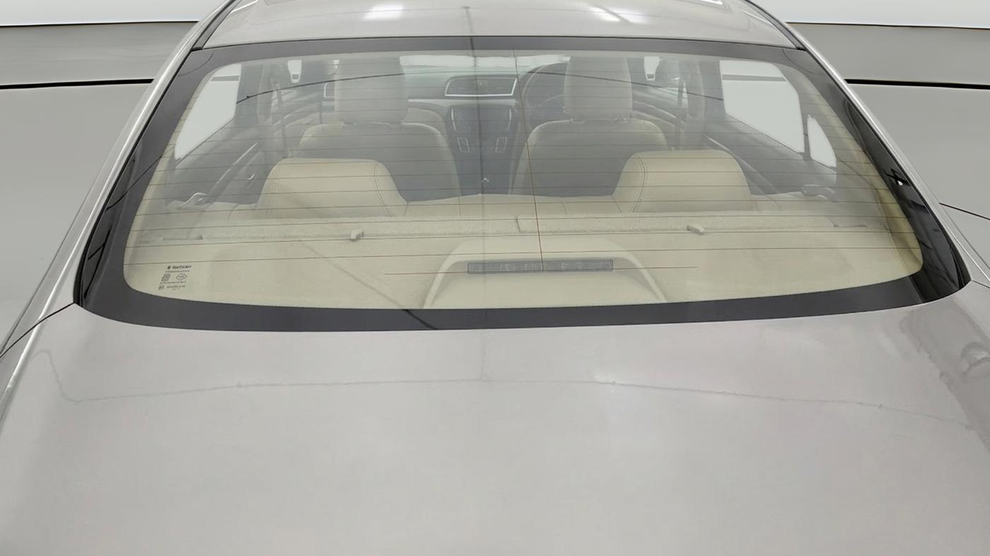 2016 Maruti Ciaz ZXI+, Petrol, Manual, 85,524 km, Rear Windshield