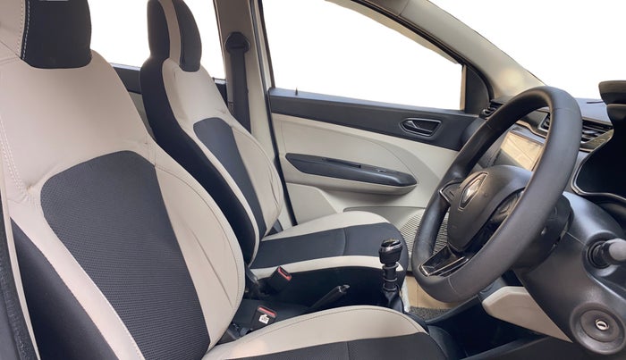 2020 Renault TRIBER RXT, Petrol, Manual, 61,393 km, Right Side Front Door Cabin