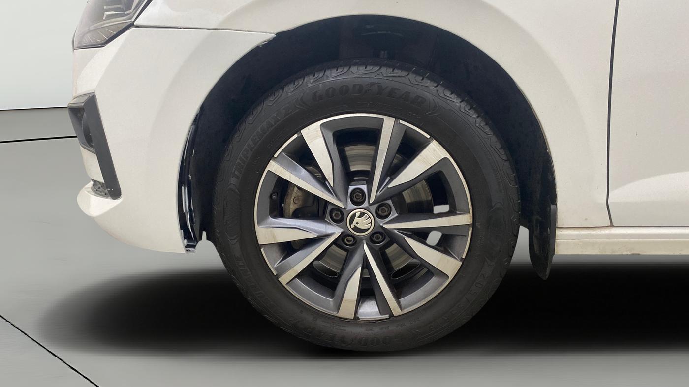 2022 Skoda SLAVIA STYLE 1.5L TSI DSG, Petrol, Automatic, 33,388 km, Left Front Wheel