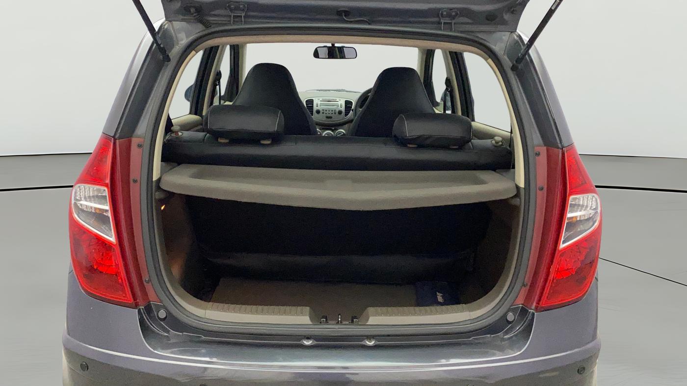 2013 Hyundai i10 SPORTZ 1.2, Petrol, Manual, 70,789 km, Boot Open Zoomed View