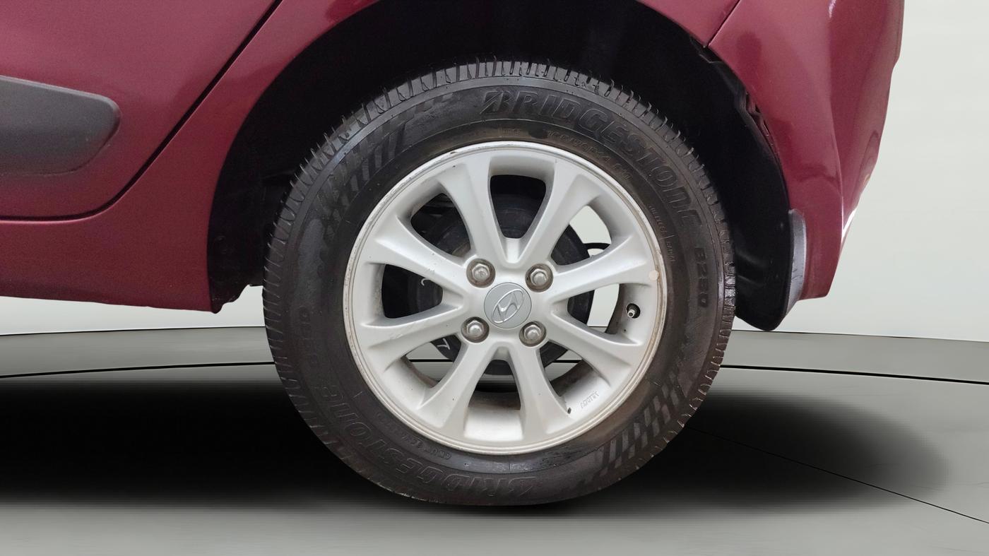 2015 Hyundai Grand i10 ASTA AT 1.2 KAPPA VTVT, Petrol, Automatic, 67,312 km, Left Rear Wheel