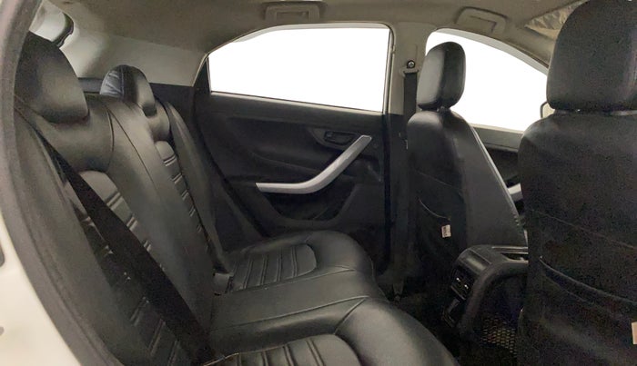 2022 Tata NEXON XM PLUS SUNROOF PETROL, Petrol, Manual, 56,339 km, Right Side Rear Door Cabin