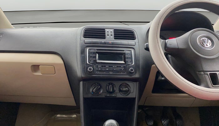2013 Volkswagen Polo COMFORTLINE 1.2L PETROL, Petrol, Manual, 1,17,957 km, Air Conditioner