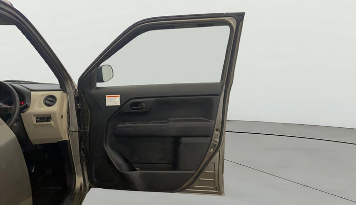 2021 Maruti New Wagon-R LXI CNG 1.0, CNG, Manual, 90,916 km, RHS Front Door