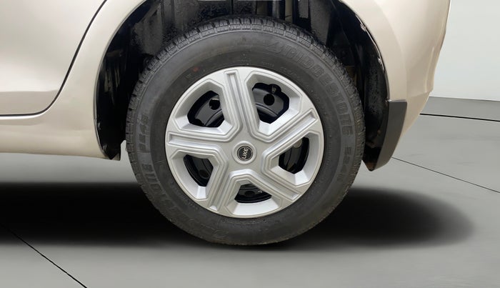 2013 Maruti Swift VXI, Petrol, Manual, 36,500 km, Left Rear Wheel