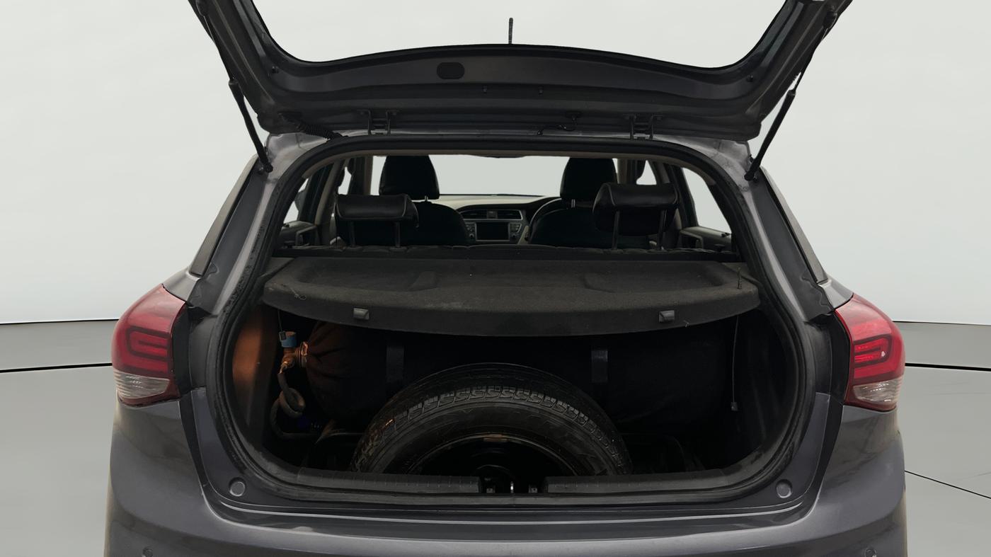 2018 Hyundai Elite i20 ASTA 1.2 (O), CNG, Manual, 1,15,452 km, Boot Open Zoomed View