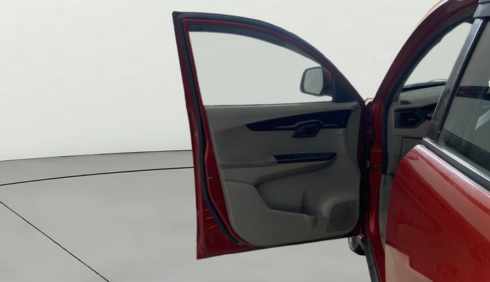 2016 Mahindra Kuv100 K8 6 STR, Petrol, Manual, 54,693 km, LHS Front Door