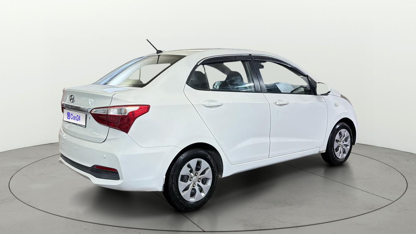 2017 Hyundai Xcent E+, Petrol, Manual, 66,534 km, Right Back Diagonal