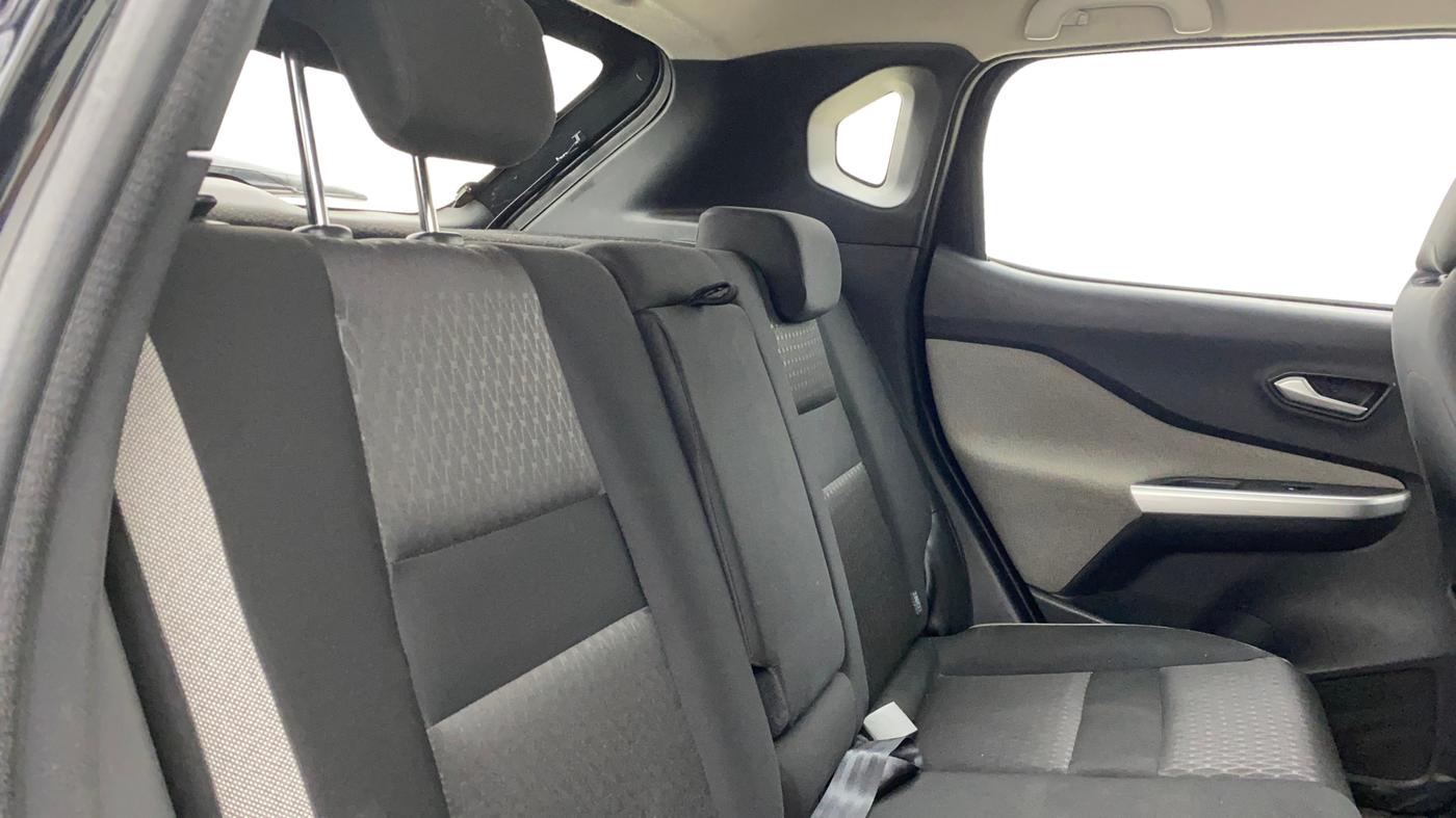 2021 Nissan MAGNITE XV MT, Petrol, Manual, 38,828 km, Right Side Rear Door Cabin