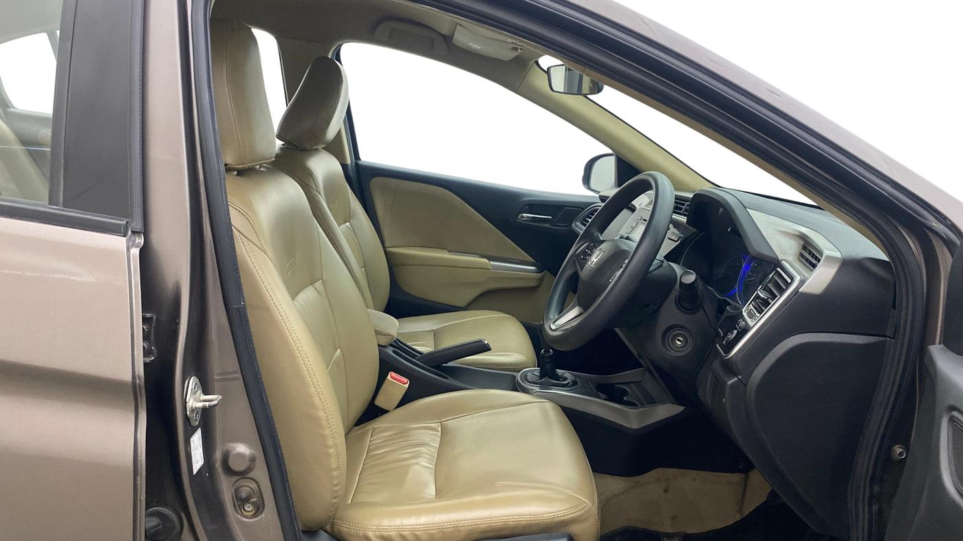 2016 Honda City 1.5L I-VTEC V MT, Petrol, Manual, 94,385 km, Right Side Front Door Cabin