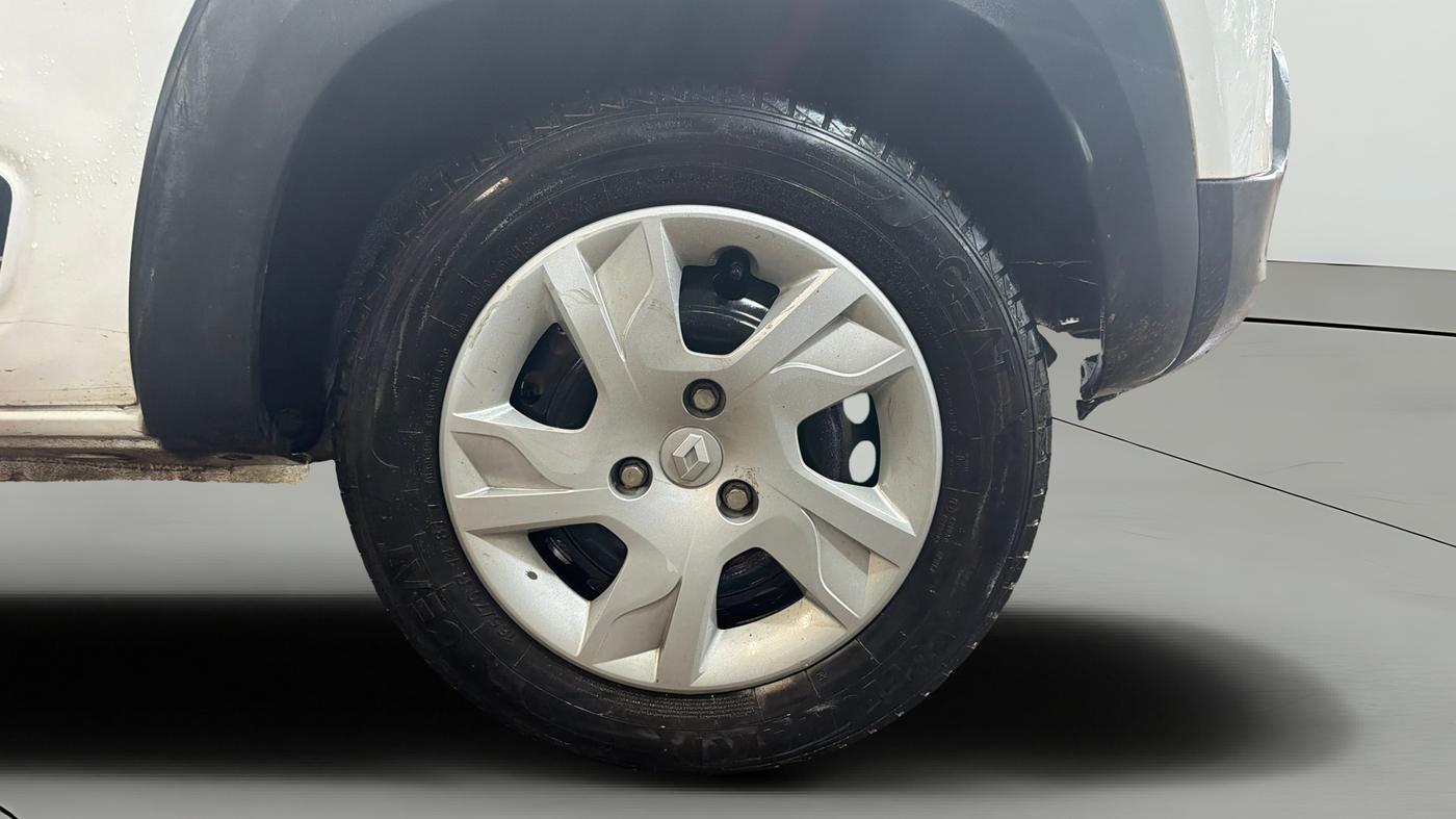 2025 Renault Kwid RXL 1.0 (O), CNG, Manual, 27,203 km, Left Rear Wheel