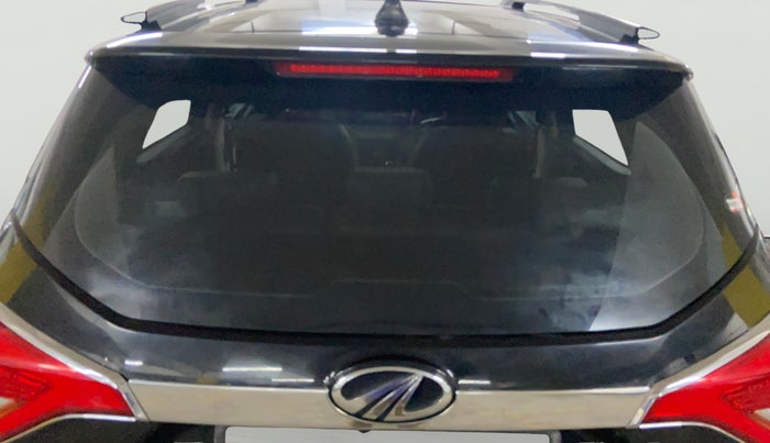 2021 Mahindra XUV300 W6 1.5 Sunroof Diesel, Diesel, Manual, 1,35,953 km, Rear Windshield