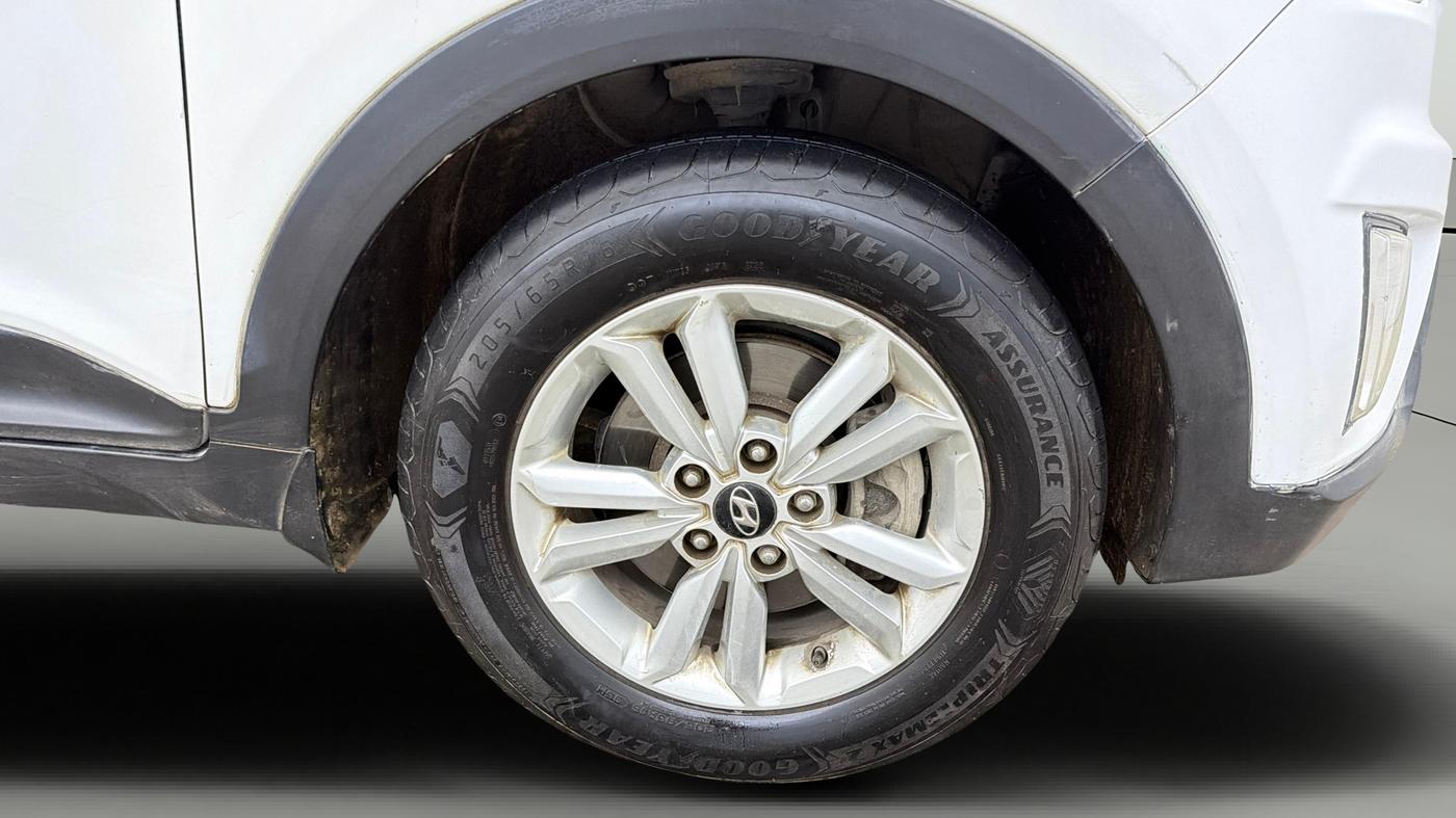 2015 Hyundai Creta SX PLUS 1.6 PETROL, Petrol, Manual, 66,754 km, Right Front Wheel