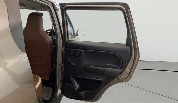 2019 Maruti New Wagon-R LXI CNG 1.0, CNG, Manual, 69,411 km, RHS Rear Door