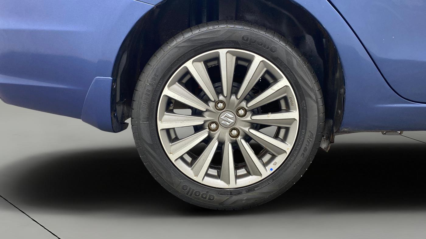 2021 Maruti Ciaz ALPHA  AT 1.5 SHVS PETROL, Petrol, Automatic, 62,799 km, Right Rear Wheel