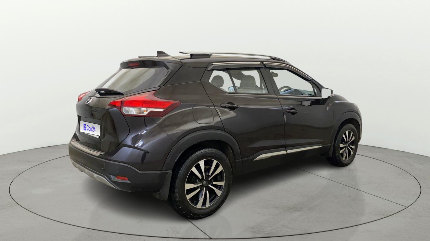2021 Nissan Kicks XV 1.5, Petrol, Manual, 1,17,764 km, Right Back Diagonal