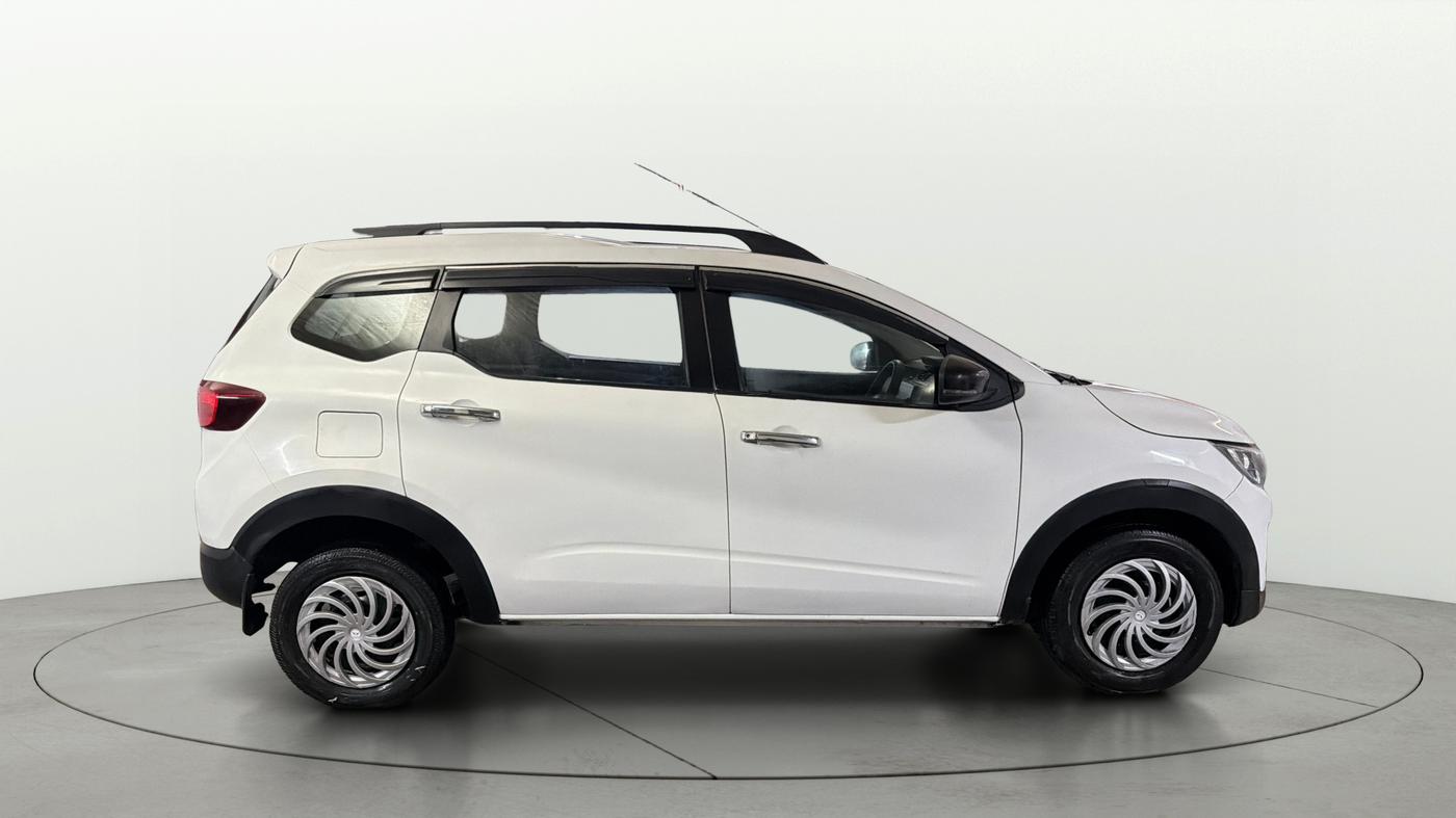 2024 Renault TRIBER RXT, Petrol, Manual, 86,474 km, Right Side View