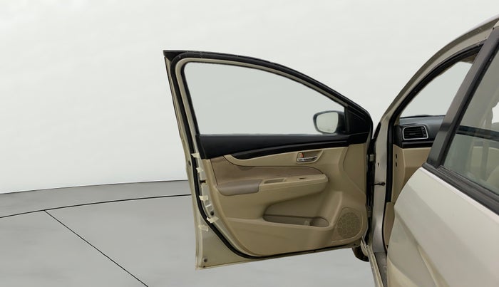 2016 Maruti Ciaz VDI+ SHVS, Diesel, Manual, 84,075 km, LHS Front Door