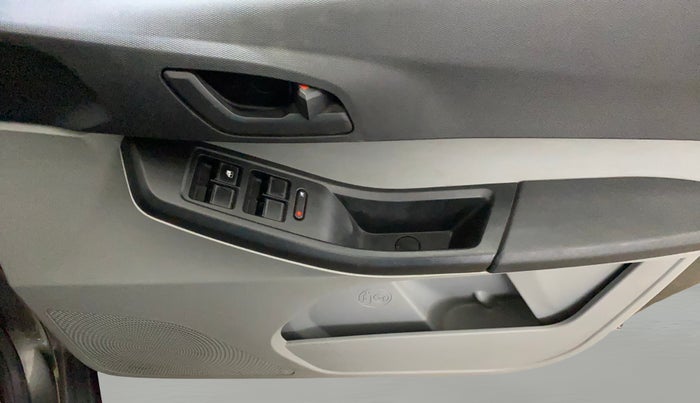 2021 Tata Tiago XT PETROL, Petrol, Manual, 39,607 km, Driver Side Door Panels Control