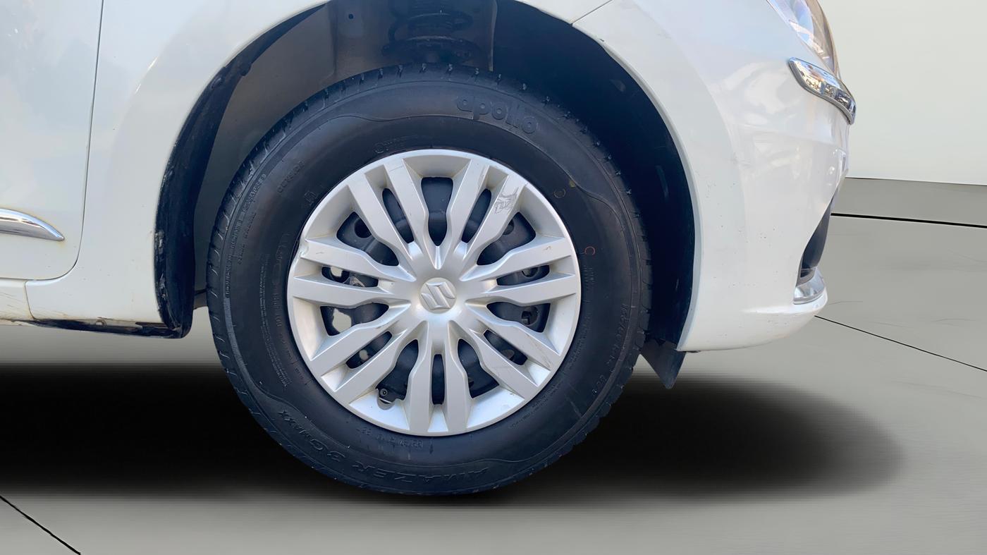 2024 Maruti Dzire VXI, Petrol, Manual, 26,116 km, Right Front Wheel