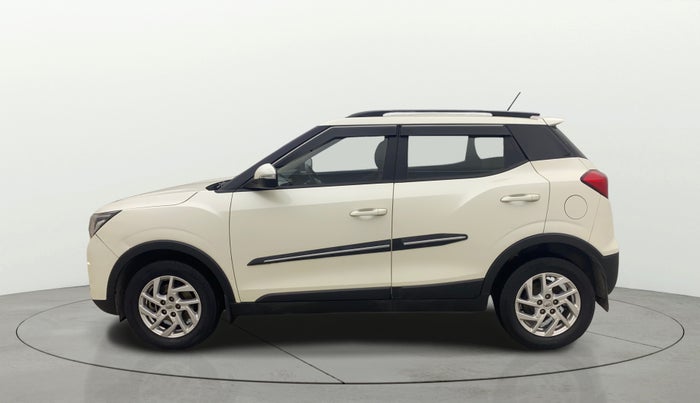 2022 Mahindra XUV300 W8 1.5 DIESEL, Diesel, Manual, 57,742 km, Left Side