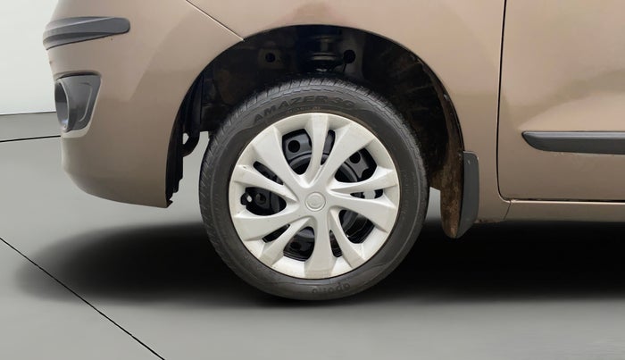 2017 Maruti Wagon R 1.0 VXI AMT, Petrol, Automatic, 22,946 km, Left Front Wheel