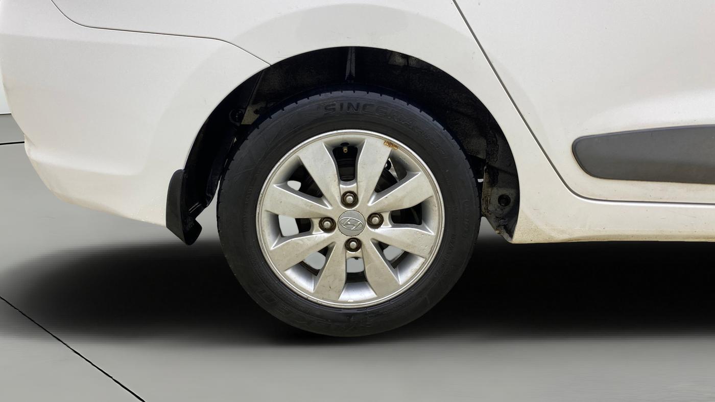 2014 Hyundai Xcent SX 1.2, Petrol, Manual, 74,494 km, Right Rear Wheel