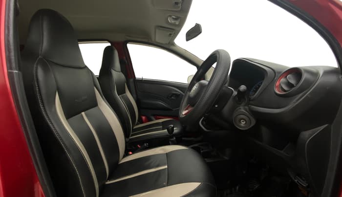 2017 Datsun Redi Go T(O) 0.8L LIMITED EDITION, Petrol, Manual, 1,09,561 km, Right Side Front Door Cabin