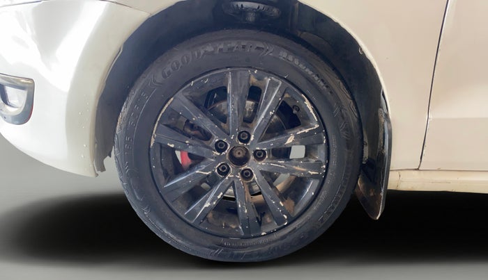 2013 Volkswagen Polo HIGHLINE DIESEL, Diesel, Manual, 83,205 km, Left Front Wheel