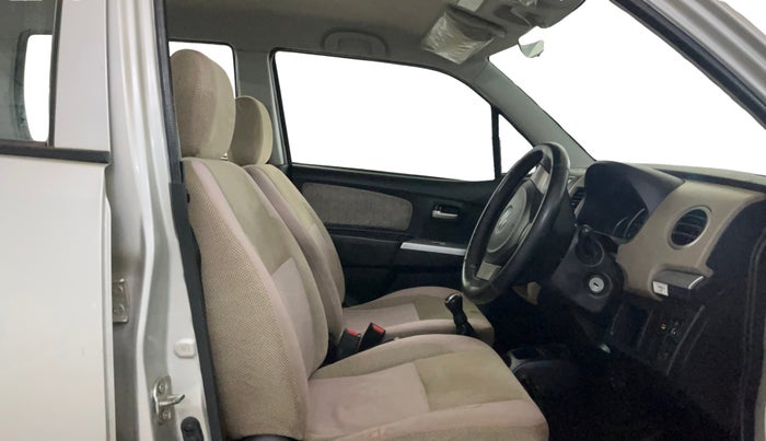 2016 Maruti Wagon R 1.0 VXI, Petrol, Manual, 92,640 km, Right Side Front Door Cabin