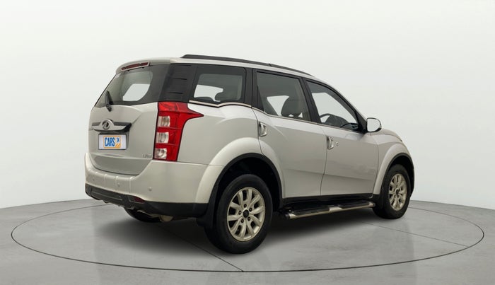 2015 Mahindra XUV500 W10, Diesel, Manual, 1,25,739 km, Right Back Diagonal