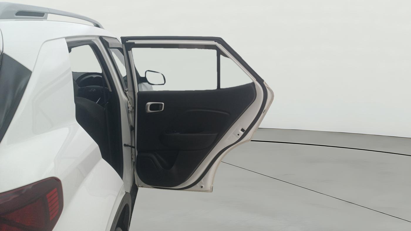 2022 Hyundai VENUE S+ 1.2, Petrol, Manual, 34,153 km, RHS Rear Door
