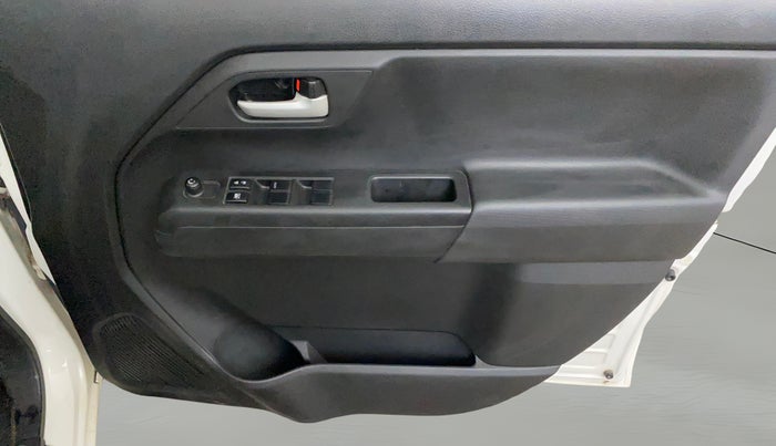 2020 Maruti New Wagon-R VXI (O) 1.0 AMT , Petrol, Automatic, 7,366 km, Driver Side Door Panels Control