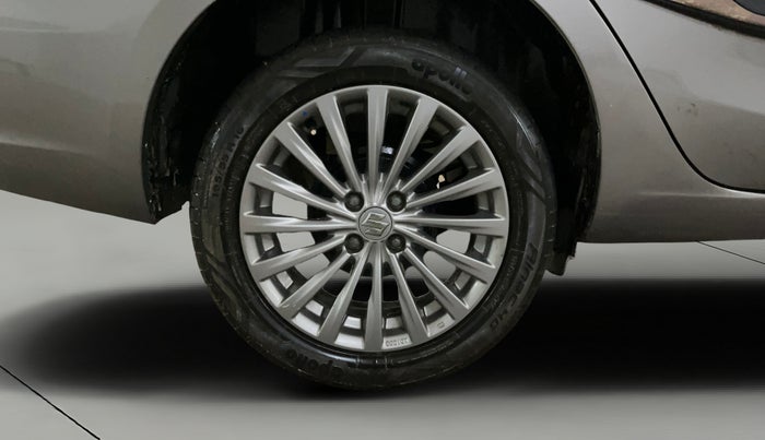 2017 Maruti Ciaz ALPHA 1.4 PETROL, Petrol, Manual, 55,946 km, Right Rear Wheel