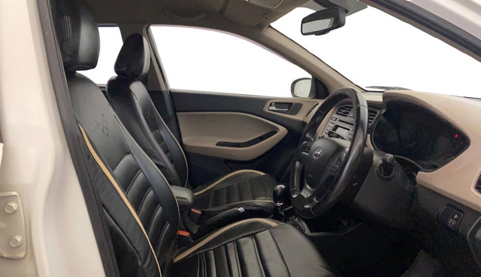 2014 Hyundai Elite i20 SPORTZ 1.2 (O), Petrol, Manual, 67,213 km, Right Side Front Door Cabin