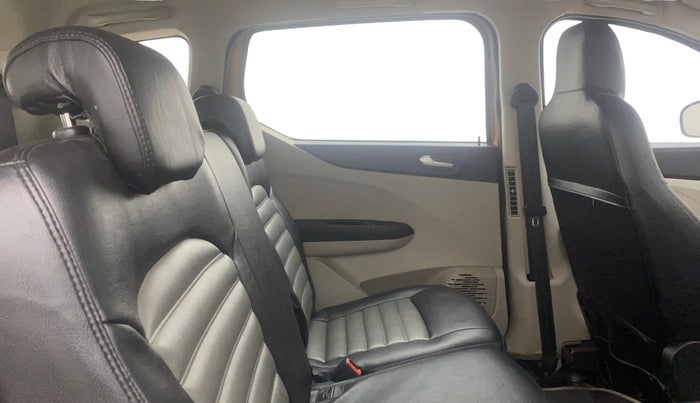 2019 Renault TRIBER RXZ, Petrol, Manual, 37,121 km, Right Side Rear Door Cabin