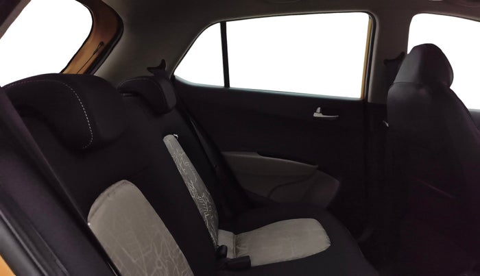 2014 Hyundai Grand i10 ASTA AT 1.2 KAPPA VTVT, Petrol, Automatic, 70,217 km, Right Side Rear Door Cabin