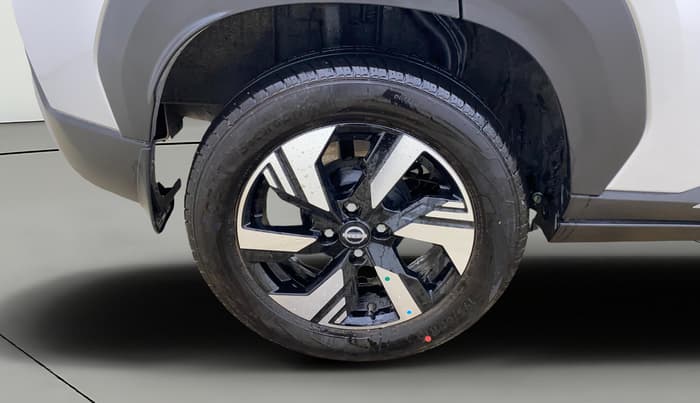 2025 Nissan MAGNITE N-Connecta B4D 1.0 Petrol MT, Petrol, Manual, 2,122 km, Right Rear Wheel