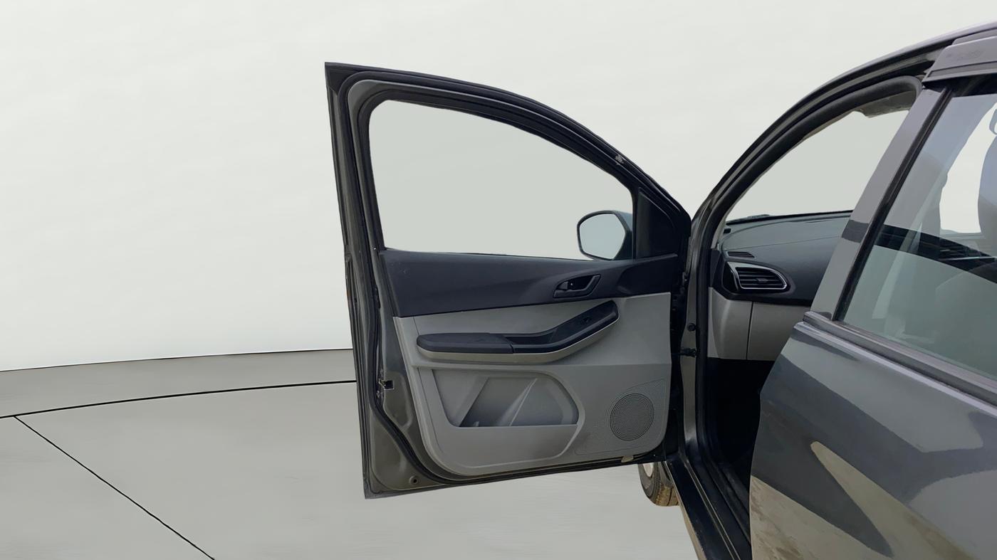 2021 Tata Tiago XT (O) PETROL, CNG, Manual, 1,38,194 km, LHS Front Door