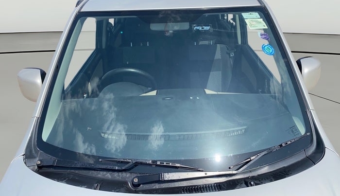 2017 Maruti Wagon R 1.0 VXI, Petrol, Manual, 36,178 km, Front Windshield