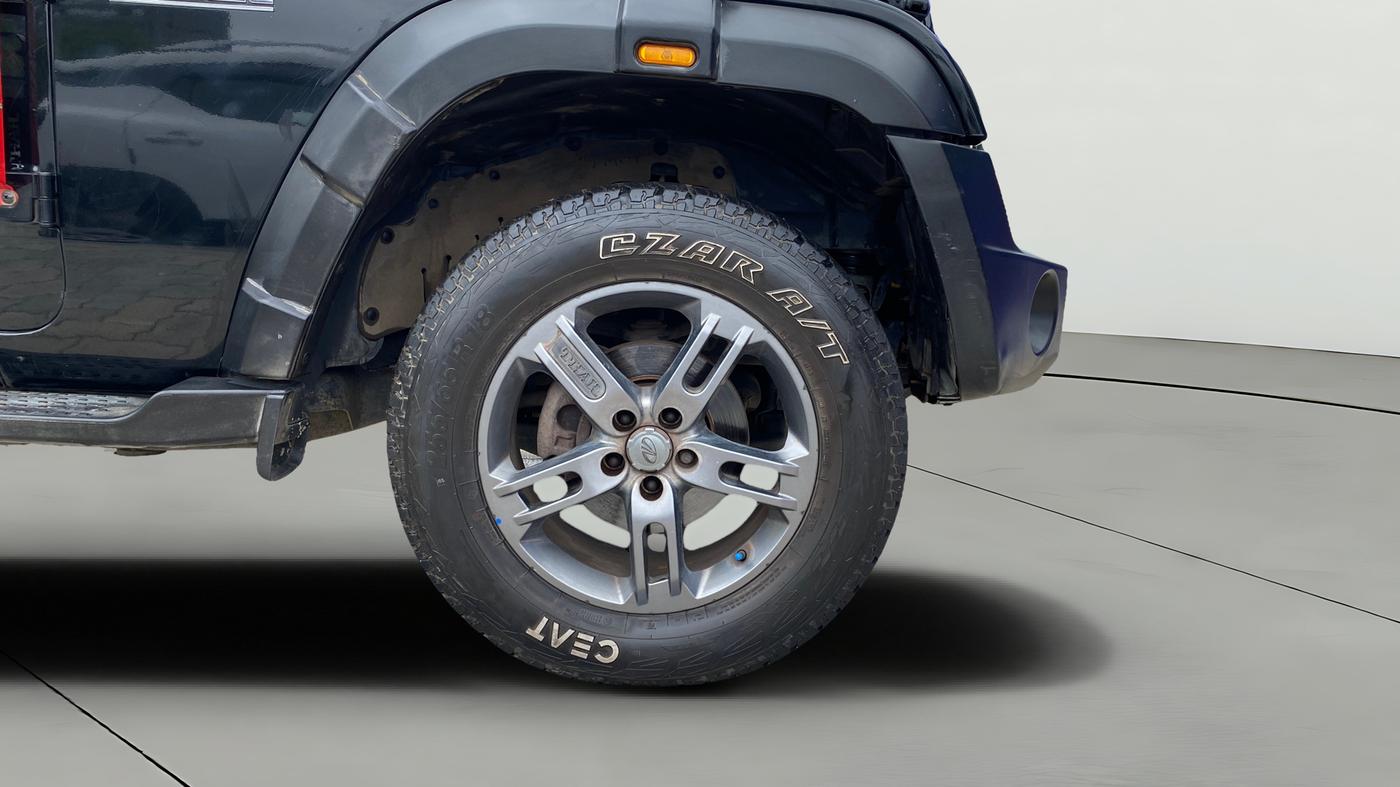 2021 Mahindra Thar LX PETROL HT 4WD AT, Petrol, Automatic, 42,277 km, Right Front Wheel
