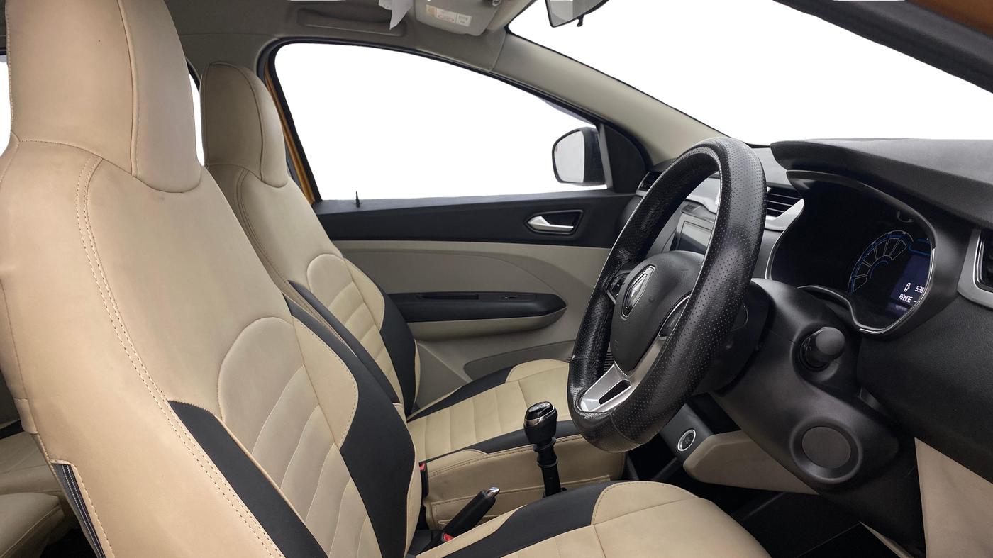 2022 Renault TRIBER RXZ, Petrol, Manual, 53,615 km, Right Side Front Door Cabin