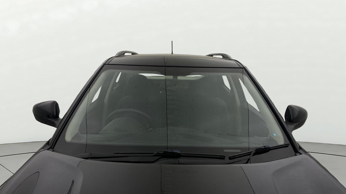 2023 Mahindra XUV300 W6 1.5 Diesel, Diesel, Manual, 43,444 km, Front Windshield