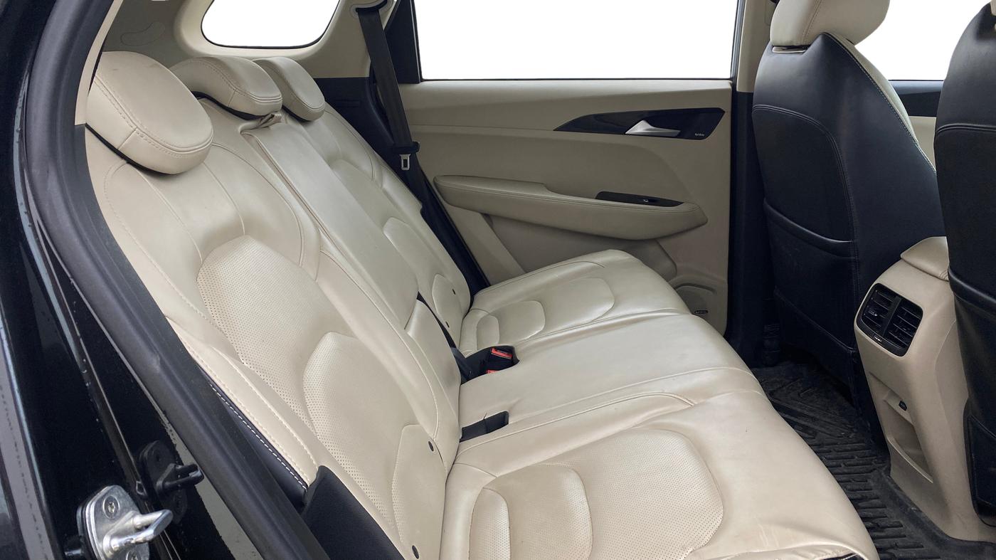 2021 MG HECTOR SHARP 2.0 DIESEL, Diesel, Manual, 31,836 km, Right Side Rear Door Cabin