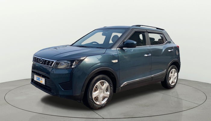 2019 Mahindra XUV300 W6 1.2 PETROL, Petrol, Manual, 22,251 km, Left Front Diagonal