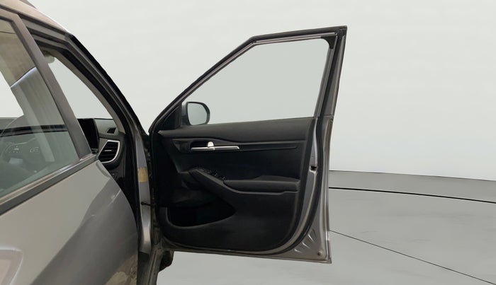 2019 KIA SELTOS HTK PLUS AT 1.5 DIESEL, Diesel, Automatic, 76,981 km, RHS Front Door