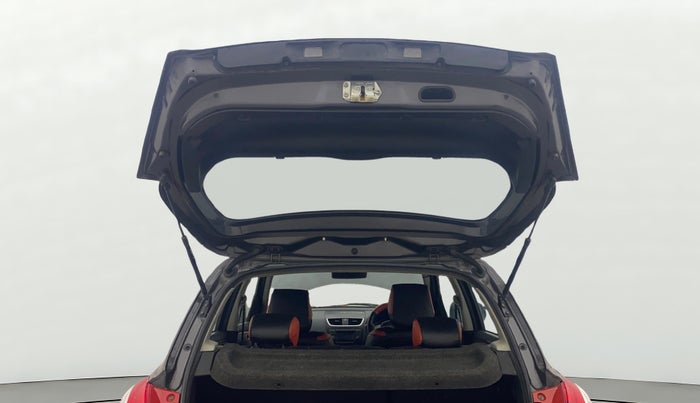 2015 Maruti Swift VXI, Petrol, Manual, 99,745 km, Boot Door Open